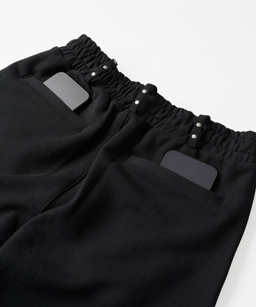WISH FOR EVER（ウィッシュフォーエバー）の「HEAVY WEIGHT 2 TUCK STUDS DESIGN SWEAT SHORTS / ヘビーウェイト2タックスタッズデザインスウェットショーツ（スウェットパンツ・メンズ・グレー/オフホワイト/チャコールグレー/ブラック・MEDIUM/SMALL/LARGE）」の9枚目の写真