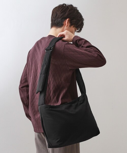 THE SHOP TK （ザ ショップ ティーケー ）の「パテッドビッグショルダー（ショルダーバッグ・メンズ・ブラック/ブルー系その他/チャコールグレー・00）」の6枚目の写真