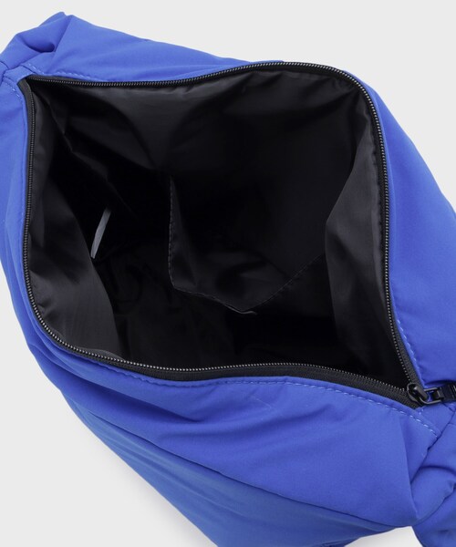 THE SHOP TK （ザ ショップ ティーケー ）の「パテッドビッグショルダー（ショルダーバッグ・メンズ・ブラック/ブルー系その他/チャコールグレー・00）」の19枚目の写真