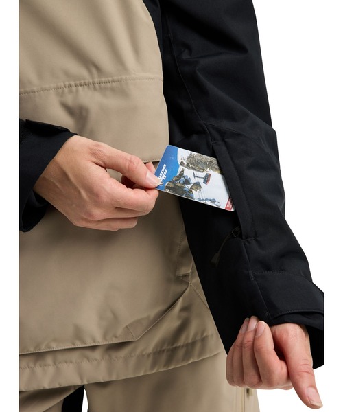 BURTON(バートン)の「Burton Reserve 2L リラックス アノラック ジャケット(その他アウター・レディース・ベージュ×ブラック・M/S)」の9枚目の写真