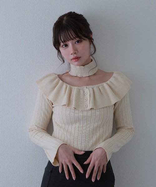 M DOLLY（エムドリー）の「frill aurorina lib knit tops / フリルアウロリーナリブニットトップス（ニット/セーター・レディース・ブラック/グレー/アイボリー・FREE）」の2枚目の写真