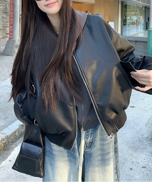 LADY LIKE(レディライク)の「フェイクレザーMA-1ジャケット(MA-1・レディース・ブラック・M)」の11枚目の写真