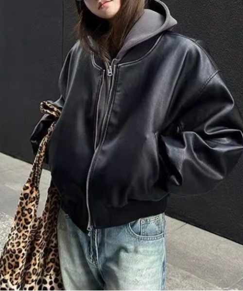 LADY LIKE(レディライク)の「フェイクレザーMA-1ジャケット(MA-1・レディース・ブラック・M)」の6枚目の写真