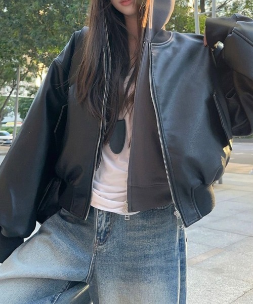 LADY LIKE(レディライク)の「フェイクレザーMA-1ジャケット(MA-1・レディース・ブラック・M)」の13枚目の写真
