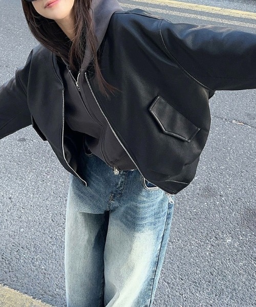 LADY LIKE(レディライク)の「フェイクレザーMA-1ジャケット(MA-1・レディース・ブラック・M)」の15枚目の写真