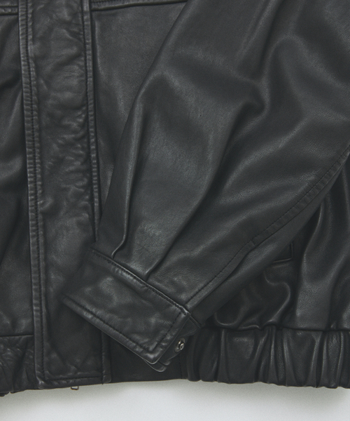 JOURNAL STANDARD（ジャーナルスタンダード）の「シープ レザー ウォッシュド スタンド ブルゾン（ライダースジャケット・メンズ・ブラック/ブラウン・MEDIUM/LARGE）」の21枚目の写真