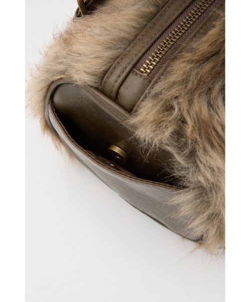 LAGUA GEM（ラグアジェム）の「FAUX FUR COMPACT バッグ（ハンドバッグ・レディース・ブラウン/ブラック・FREE）」の14枚目の写真