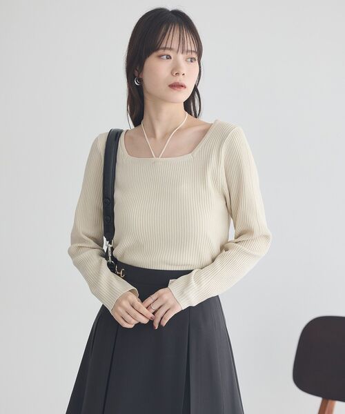 earth music&ecology（アースミュージックアンドエコロジー）の「スクエアホルターネックリブプルオーバー（Tシャツ/カットソー・レディース・ボルドー/ブラック/アイボリー/ブラウン・M/S）」の22枚目の写真