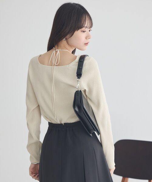 earth music&ecology（アースミュージックアンドエコロジー）の「スクエアホルターネックリブプルオーバー（Tシャツ/カットソー・レディース・ボルドー/ブラック/アイボリー/ブラウン・M/S）」の21枚目の写真