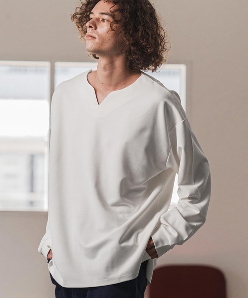 CAMBIO（カンビオ）の「mlt5411- キーネックサイドスリットカットソー（Tシャツ/カットソー・メンズ・ブラック/アイボリー/グレイッシュベージュ・M/L/XL）」の10枚目の写真