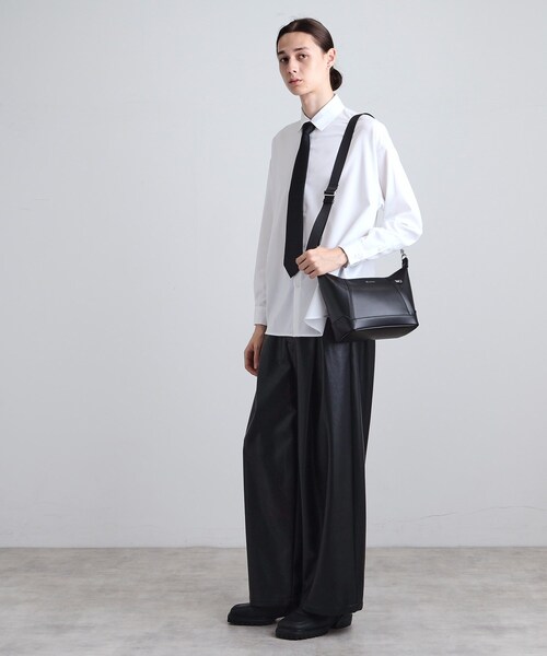 tk.TAKEO KIKUCHI（ティーケータケオキクチ）の「レクタングルショルダーバッグ（ショルダーバッグ・メンズ・ブラック系/ブラック系1/ブラック・00）」の5枚目の写真