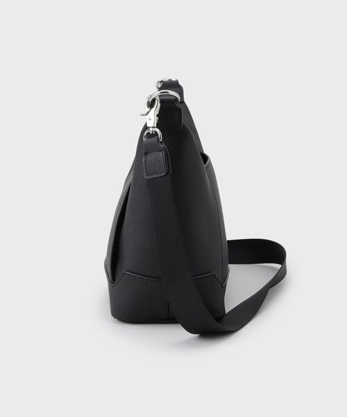 tk.TAKEO KIKUCHI（ティーケータケオキクチ）の「レクタングルショルダーバッグ（ショルダーバッグ・メンズ・ブラック系/ブラック系1/ブラック・00）」の9枚目の写真