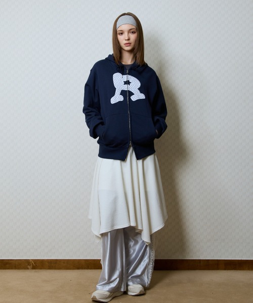 LUVISTRUE（ラヴイズトゥルー）の「GT R HOOD ZIP UP（パーカー・レディース・ブラック/その他/ネイビー・FREE）」の8枚目の写真