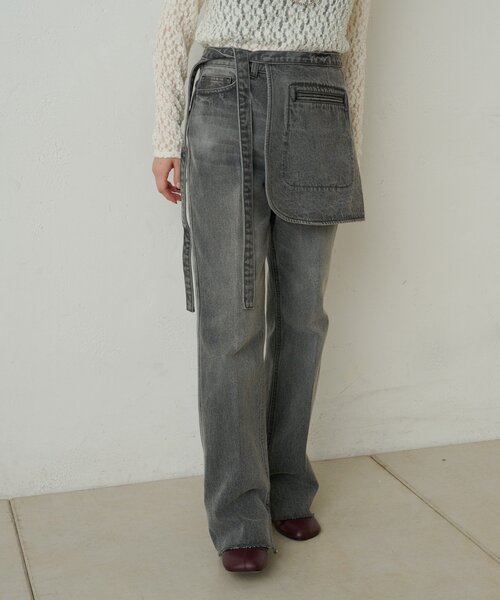Omekashi（オメカシ）の「ポケット付きフレアデニム（デニムパンツ・レディース・ブルー/ブラック・36/38）」の3枚目の写真