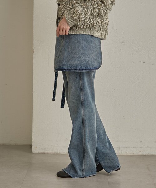 Omekashi（オメカシ）の「ポケット付きフレアデニム（デニムパンツ・レディース・ブルー/ブラック・36/38）」の20枚目の写真