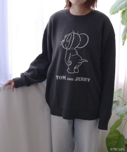 Tom＆Jerry（トムアンドジェリー）の「【公式】トムとジェリー　ジャガードニット（ニット/セーター・メンズ・ホワイト/スミクロ/ネイビー/グレイッシュベージュ・M/L）」の3枚目の写真