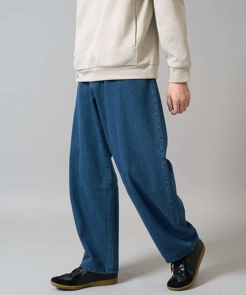 a.v.v（アーヴェヴェ）の「【洗濯機で洗える】デニムバレルレッグイージーパンツ（その他パンツ・メンズ・ネイビー/ブラック・48/46）」の9枚目の写真