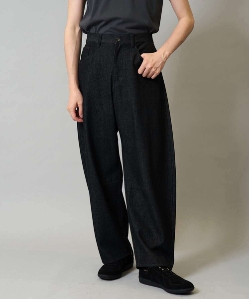 a.v.v（アーヴェヴェ）の「【洗濯機で洗える】デニムバレルレッグイージーパンツ（その他パンツ・メンズ・ネイビー/ブラック・48/46）」の16枚目の写真