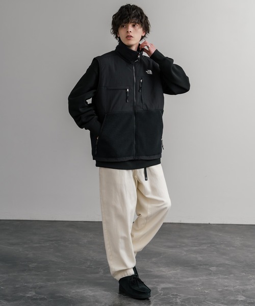 THE NORTH FACE(ザノースフェイス)の「THE NORTH FACE ザ・ノースフェイス RETRO DENALI VEST レトロデナリ配色切替フリースベスト(ベスト・メンズ・ブラック/ブルー・M/L)」の6枚目の写真