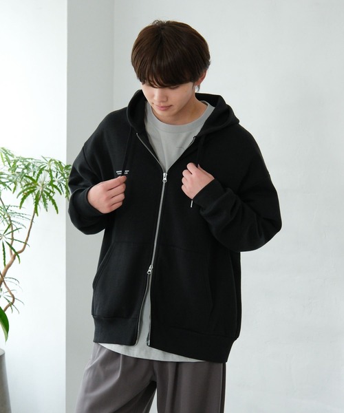 yori Warmコンパクトパーカー【2024AW】ネイビ　最終価格です yori Warmコンパクトパーカー【2024AW】ネイビ 最終価格です