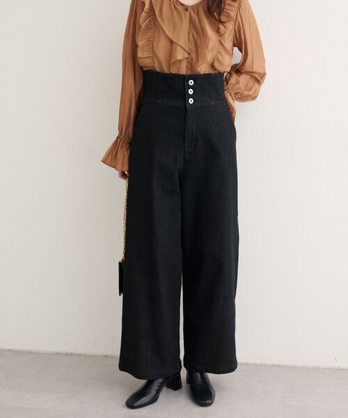 natural couture（ナチュラルクチュール）の「折り返しベルトデニムパンツ（デニムパンツ・レディース・ブラック/インディゴブルー・MEDIUM/SMALL）」の2枚目の写真