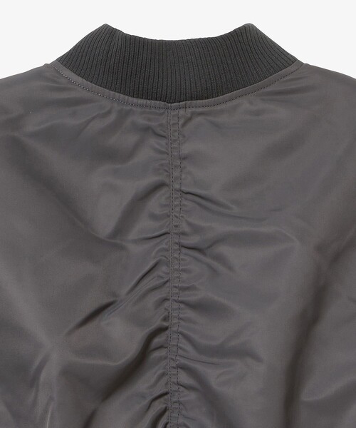 LACOSTE（ラコステ）の「クロップド丈 ショートMA-1ジャケット（ブルゾン・レディース・オリーブ/グレー・38/36/34/40）」の6枚目の写真