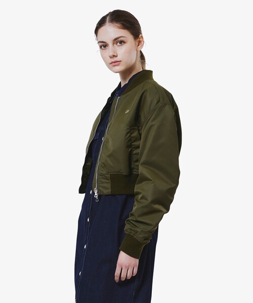 LACOSTE（ラコステ）の「クロップド丈 ショートMA-1ジャケット（ブルゾン・レディース・オリーブ/グレー・38/36/34/40）」の11枚目の写真