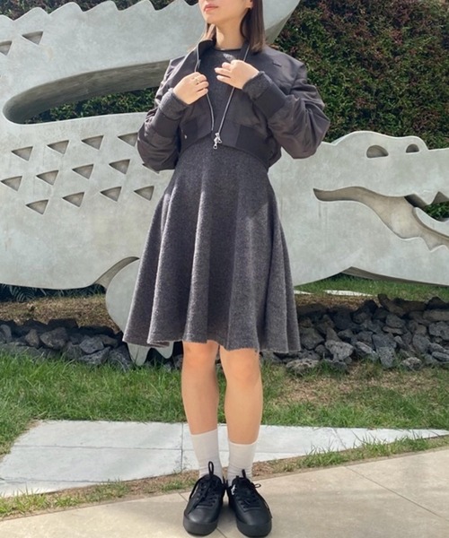 LACOSTE（ラコステ）の「クロップド丈 ショートMA-1ジャケット（ブルゾン・レディース・オリーブ/グレー・38/36/34/40）」の18枚目の写真