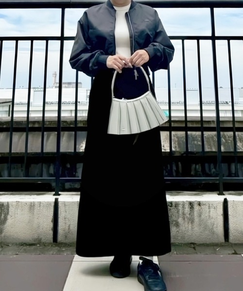 LACOSTE（ラコステ）の「クロップド丈 ショートMA-1ジャケット（ブルゾン・レディース・オリーブ/グレー・38/36/34/40）」の22枚目の写真