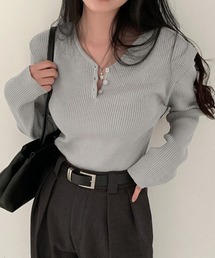 Doula Doula（ドゥーラドゥーラ）の「ヘンリーVネックリブニット（ニット/セーター）」