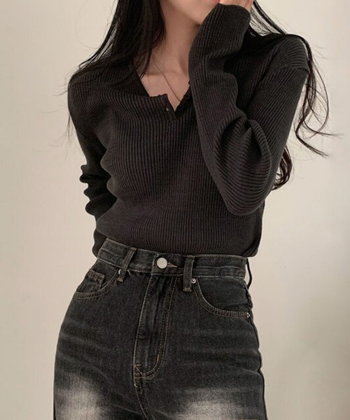 Doula Doula（ドゥーラドゥーラ）の「ヘンリーVネックリブニット（ニット/セーター・レディース・ホワイト/ベージュ/グレー/ブルー/ブラック・FREE）」の18枚目の写真