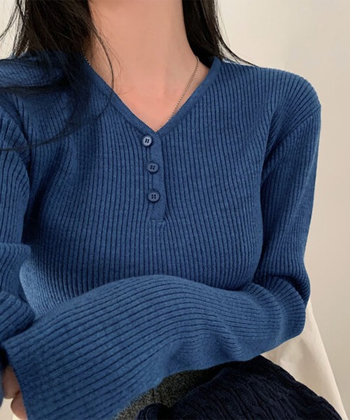 Doula Doula（ドゥーラドゥーラ）の「ヘンリーVネックリブニット（ニット/セーター・レディース・ホワイト/ベージュ/グレー/ブルー/ブラック・FREE）」の17枚目の写真