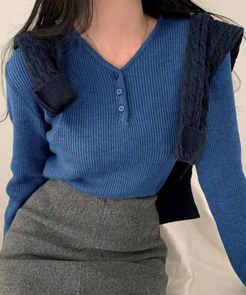 Doula Doula（ドゥーラドゥーラ）の「ヘンリーVネックリブニット（ニット/セーター・レディース・ホワイト/ベージュ/グレー/ブルー/ブラック・FREE）」の16枚目の写真