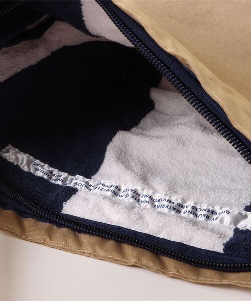 PUEBCO（プエブコ）の「RUBBERIZED FABRIC BAG W/ZIPPER（ショルダーバッグ・メンズ・その他・ONE SIZE）」の4枚目の写真