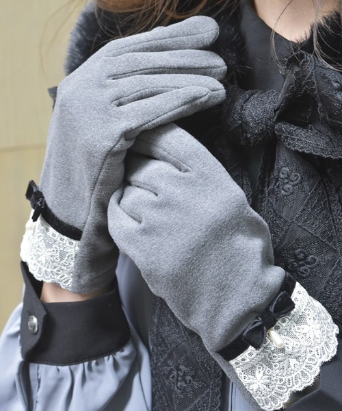 axes femme（アクシーズファム）の「レース使いベロアリボン手袋（手袋・レディース・ワイン/ブラック/グレー/ダークグリーン・FREE）」の3枚目の写真
