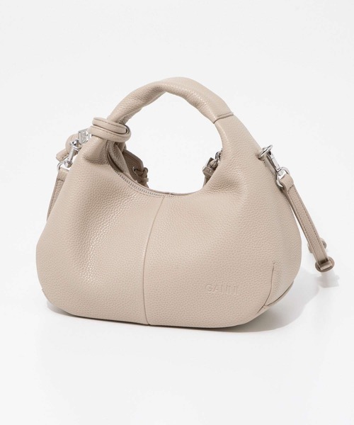 GANNI(ガニー)の「GANNI Hobo Mini Grained ガニー ホーボー ミニ ハンドバッグ(ハンドバッグ・レディース・ホワイト系1・FREE)」の2枚目の写真
