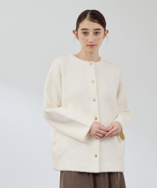 QUEENS COURT(クイーンズコート)の「フェレットタッチWフェイスニットジャケット≪手洗い可能≫(ノーカラージャケット・レディース・ライトグレー/ブラウン/ベージュ/ネイビー/ブラック/オフホワイト・M)」の2枚目の写真