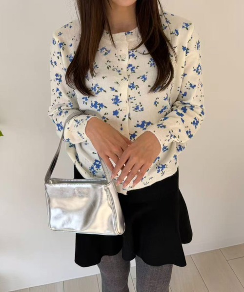 mebole(メボレ)の「クルーネックフラワーカーディガン(カーディガン/ボレロ・レディース・ホワイト/ブラック/グレー・FREE)」の17枚目の写真
