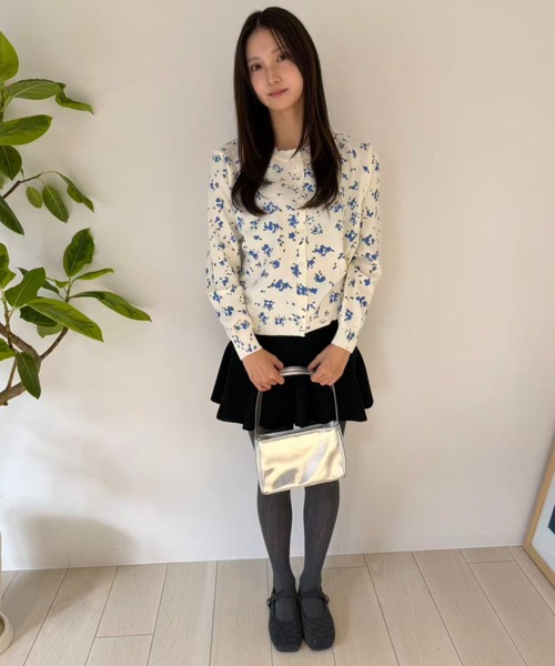 mebole(メボレ)の「クルーネックフラワーカーディガン(カーディガン/ボレロ・レディース・ホワイト/ブラック/グレー・FREE)」の19枚目の写真