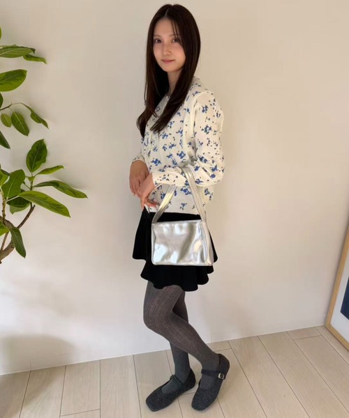 mebole(メボレ)の「クルーネックフラワーカーディガン(カーディガン/ボレロ・レディース・ホワイト/ブラック/グレー・FREE)」の21枚目の写真