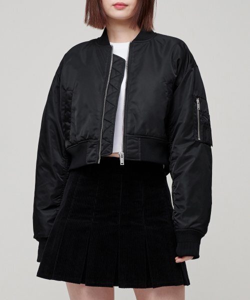 MUSINSA STANDARD WOMAN（ムシンサスタンダードウーマン）の「ウィメンズクロップMA-1ボンバージャケット[ブラック]（ブルゾン・レディース・ブラック・MEDIUM/LARGE/SMALL）」の14枚目の写真