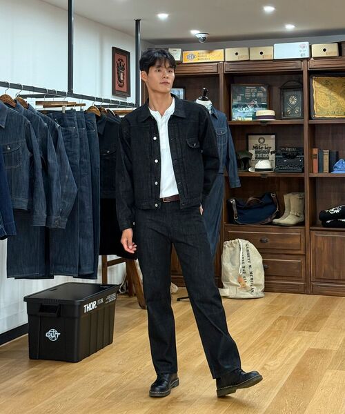 OUTSTANDING(アウトスタンディング)の「SELVEDGE DENIM 1ST JACKET_BLACK(デニムジャケット・メンズ・その他・SMALL/MEDIUM/LARGE/X-LARGE/X-SMALL)」の13枚目の写真