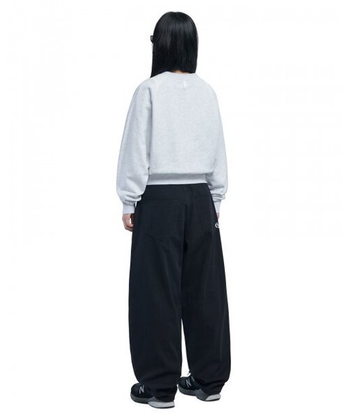 NOMANUAL（NOMANUAL）の「EMBLEM SWEATSHIRT - WHITE MELANGE（スウェット・レディース・その他・SMALL/MEDIUM/LARGE/X-LARGE）」の5枚目の写真