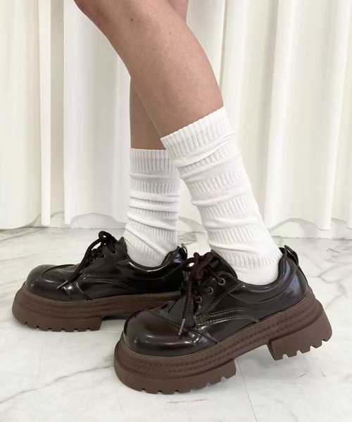 mebole(メボレ)の「レースアップチャンキーローファー(ローファー・レディース・ブラック/ブラウン・SMALL/MEDIUM/LARGE)」の1枚目の写真