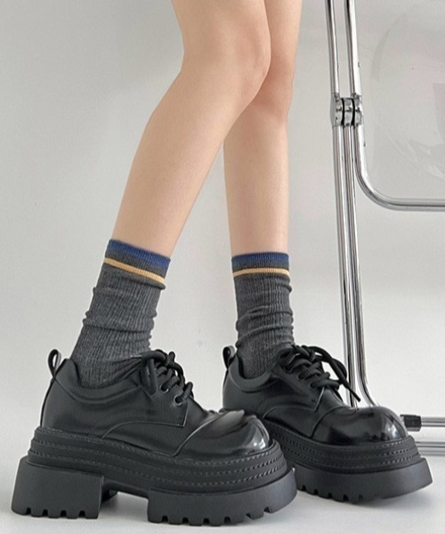 mebole(メボレ)の「レースアップチャンキーローファー(ローファー・レディース・ブラック/ブラウン・SMALL/MEDIUM/LARGE)」の5枚目の写真