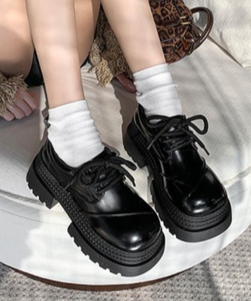mebole(メボレ)の「レースアップチャンキーローファー(ローファー・レディース・ブラック/ブラウン・SMALL/MEDIUM/LARGE)」の8枚目の写真
