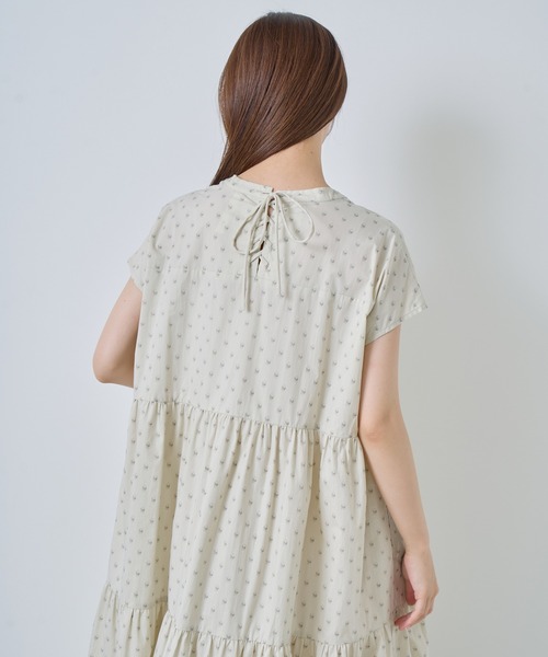 Kelen（ケレン）の「「KELEN / ケレン」フレンチスリーブティアードワンピース（ワンピース・レディース・チャコールグレー/ライトベージュ/ネイビー・S/M）」の20枚目の写真