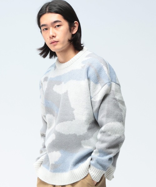 SAKAZEN（サカゼン）の「Cathy's Closet (キャシーズ クロセット) 起毛 カモフラージュ クルーネック オーバー ニット セーター 42706009（ニット/セーター・メンズ・ブルー/ブラック/ホワイト・L/M）」の2枚目の写真