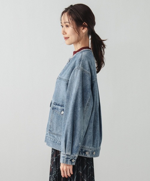 GLOBAL WORK(グローバルワーク)の「GOODデニムノーカラージャケット/601266(デニムジャケット・レディース・ライトブルー/ブルー・MEDIUM/LARGE)」の13枚目の写真