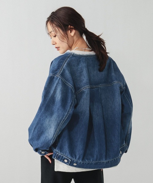 GLOBAL WORK(グローバルワーク)の「GOODデニムノーカラージャケット/601266(デニムジャケット・レディース・ライトブルー/ブルー・MEDIUM/LARGE)」の11枚目の写真